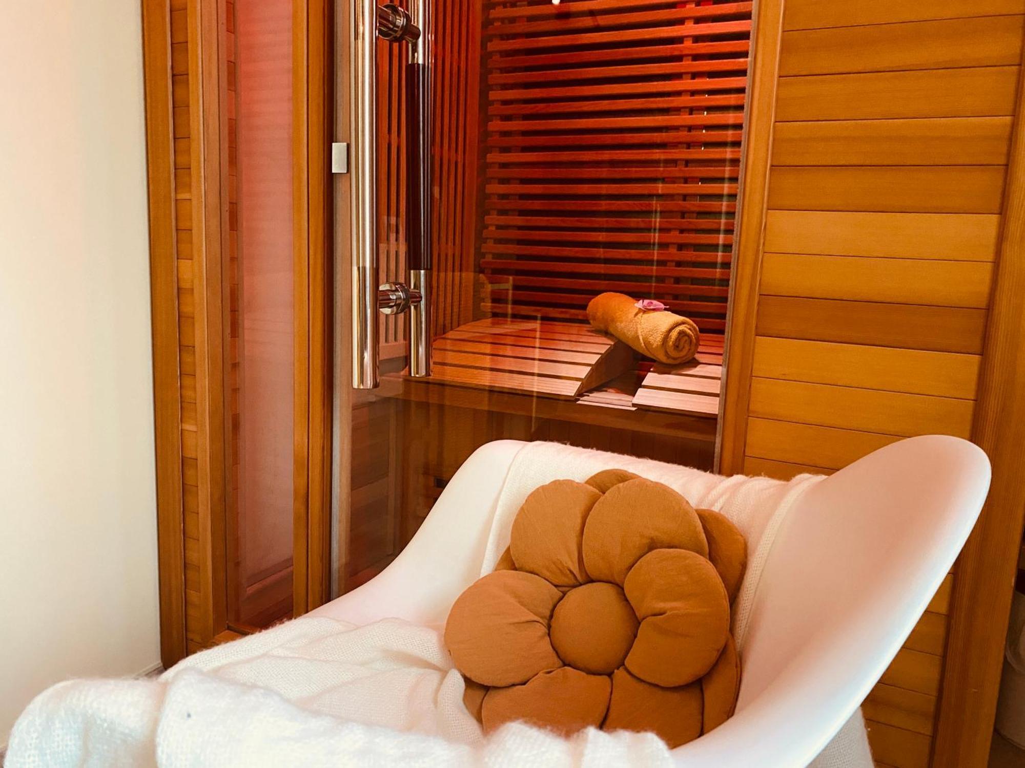La Villa Des Roses - Suite & Spa Lys-lez-Lannoy Luaran gambar